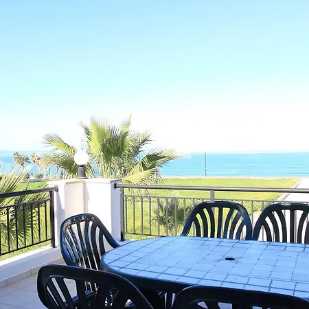 Sandy Coast Villas Amariliz * Argaka